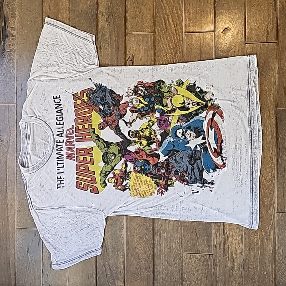 LAST CALL- Marvel Super Heros Tee-Shirt, Vintage Was Super Soft